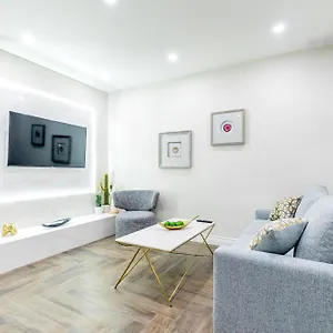Holiday home Modern Pet-friendly Chinatown, Toronto